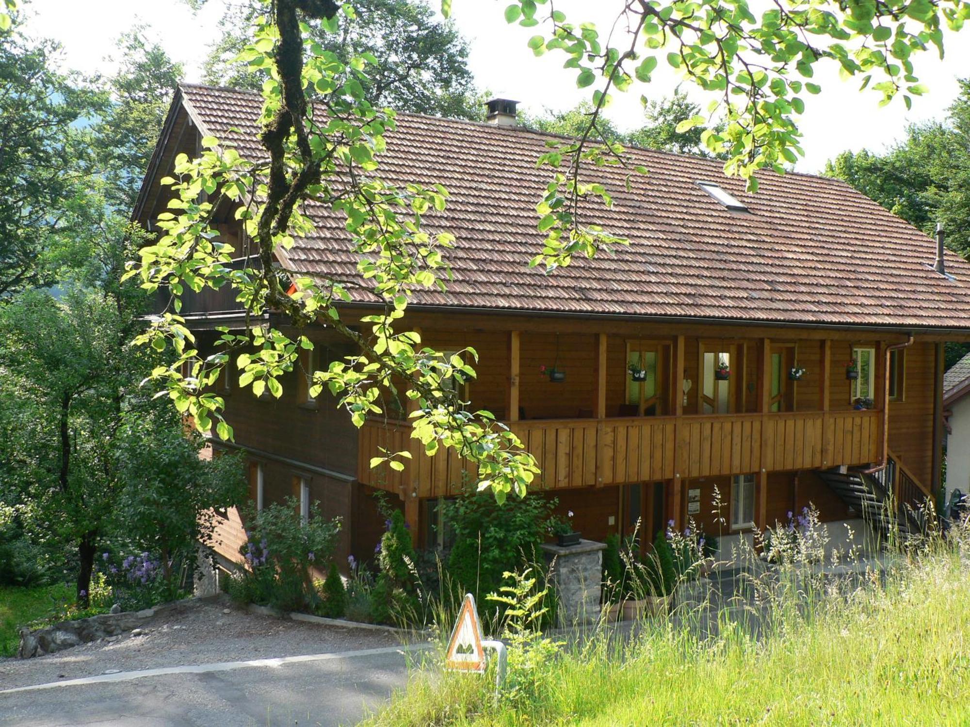 B3 Boutique-Bed&Breakfast Gsteigwiler Екстериор снимка