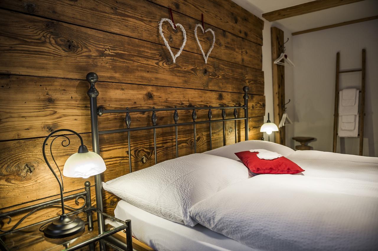 B3 Boutique-Bed&Breakfast Gsteigwiler Екстериор снимка