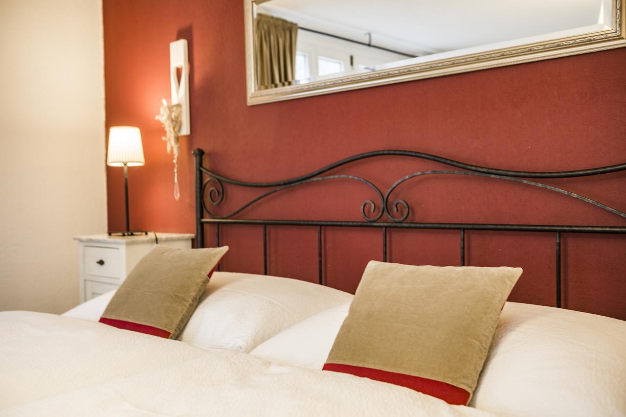 B3 Boutique-Bed&Breakfast Gsteigwiler Екстериор снимка